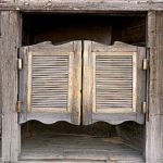 old-western-swinging-saloon-doors-l